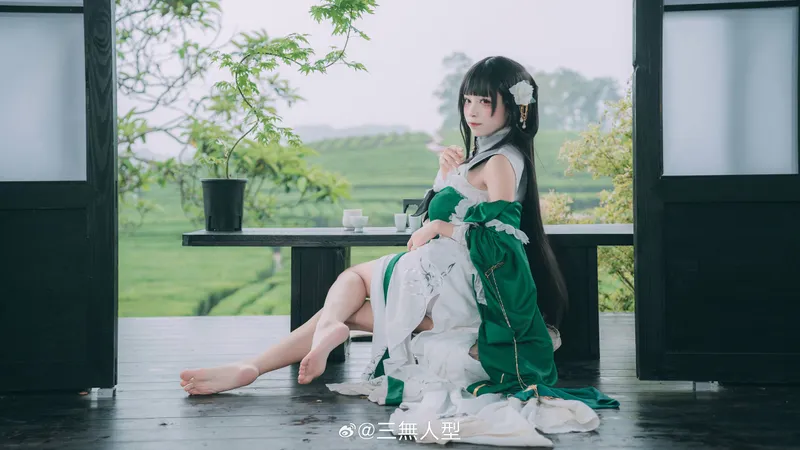 《碧蓝航线》逸仙cosplay-青衫烟雨客似是故人来