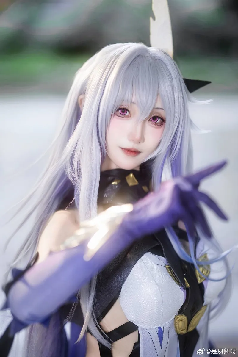 《原神》丝柯克Cosplay展示