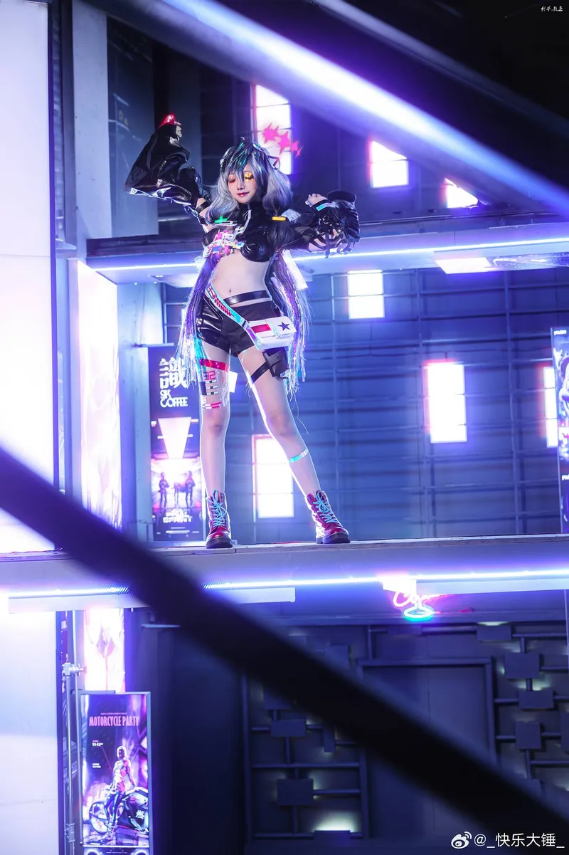 《无期迷途》COS展示