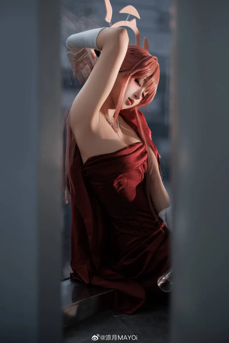 《蔚蓝档案》陆八魔爱露cosplay