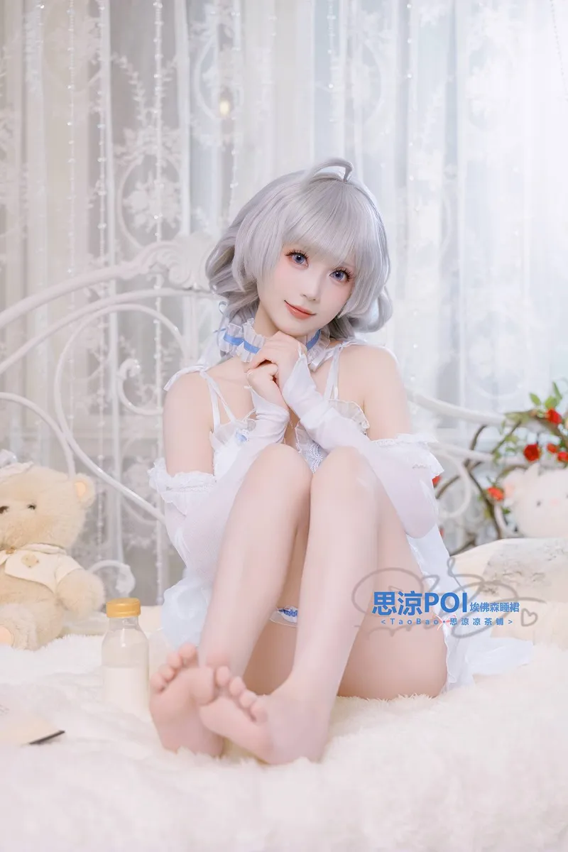 《碧蓝航线》埃佛森cosplay展示