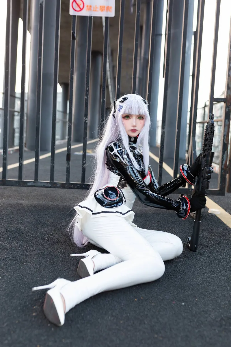 《少女前线》hk416Cosplay展示