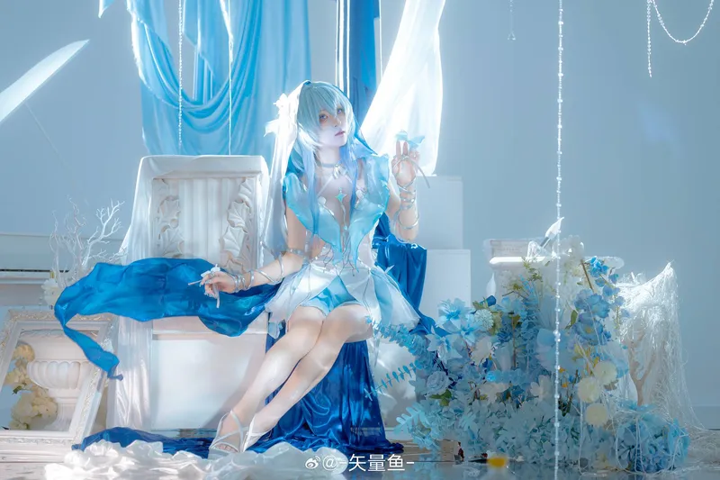 《鸣潮》守岸人COS展示