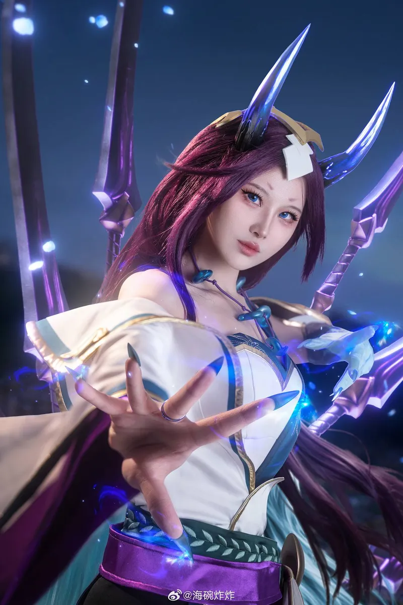 《英雄联盟》艾瑞莉娅cosplay展示