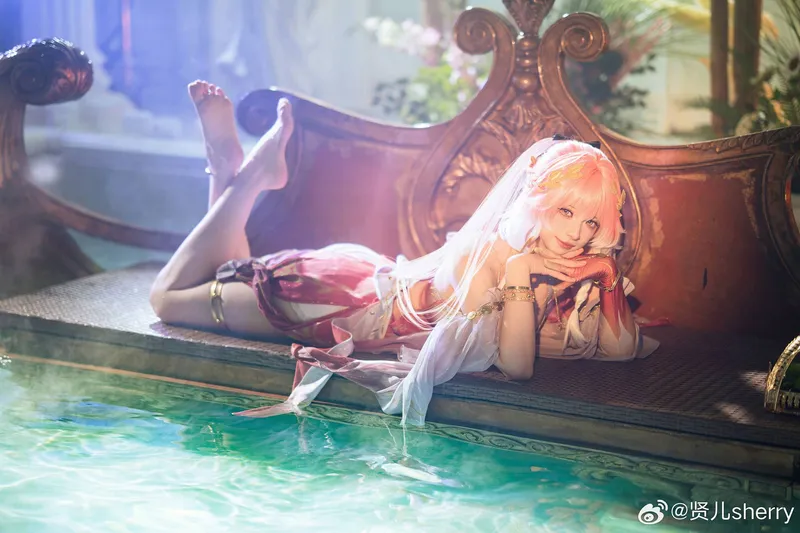 《鸣潮》长离cosplay