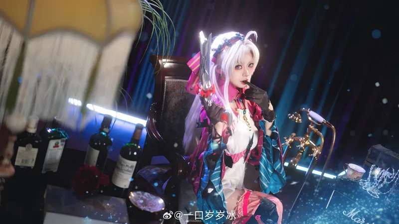 《鸣潮》珂莱塔Cosplay展示