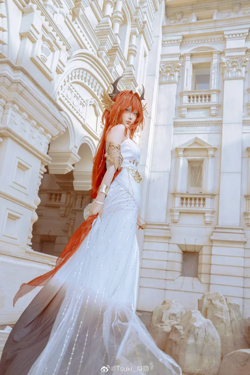 《明日方舟》史尔特尔COS展示