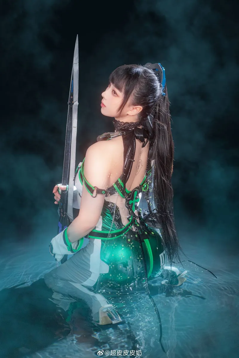 《剑星》伊芙cosplay展示