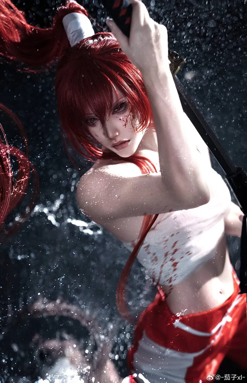 《妖精的尾巴》艾露莎Cosplay展示