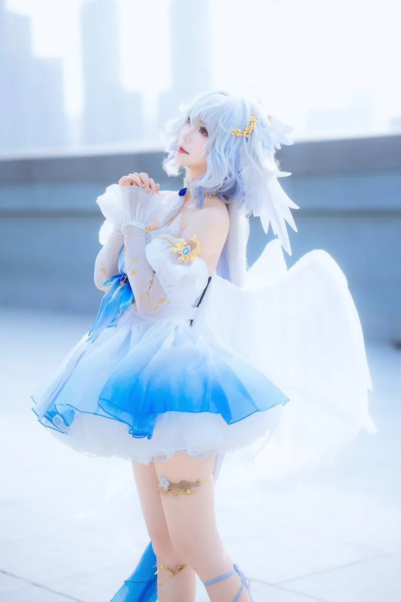 《原神》芙卡洛斯Cosplay展示