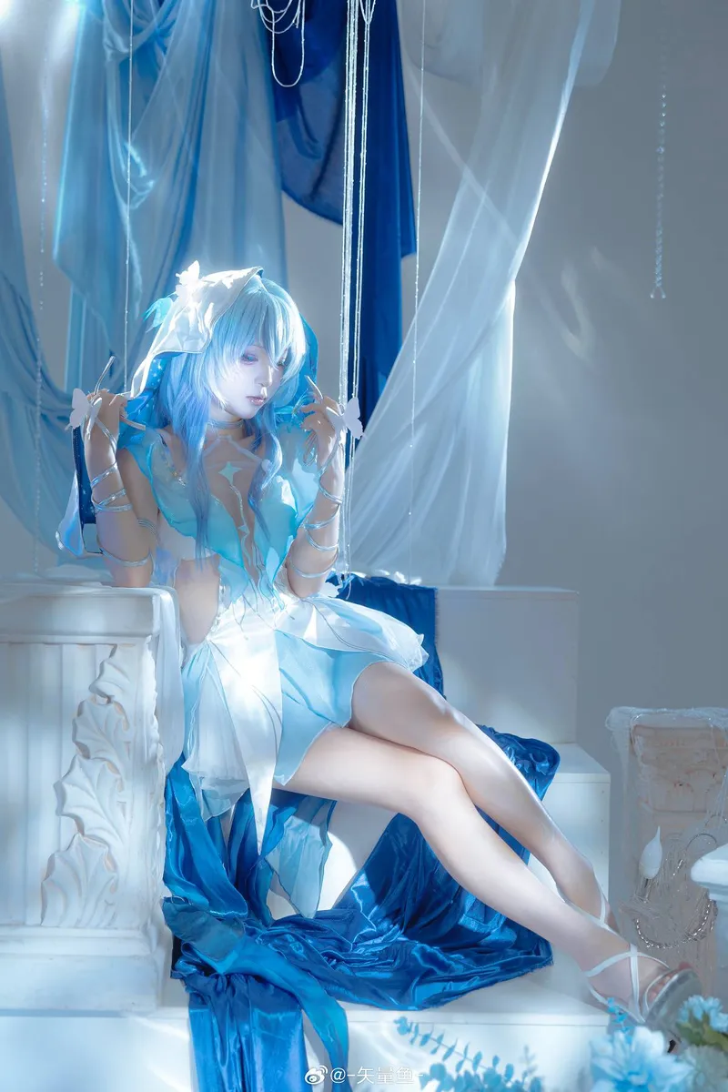 《鸣潮》守岸人COS展示