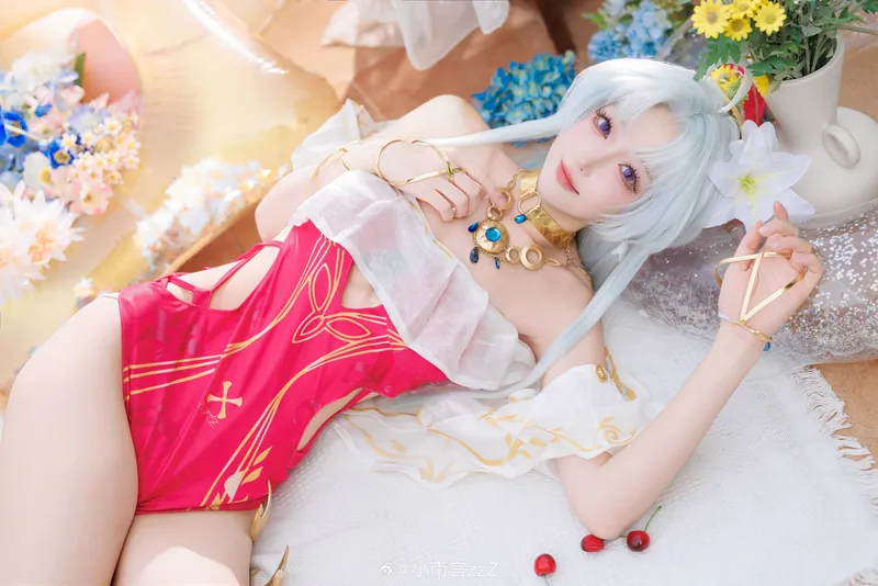 《鸣潮》珂莱塔cosplay展示