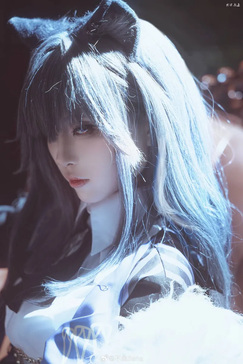 《明日方舟》缄默德克萨斯cosplay展示