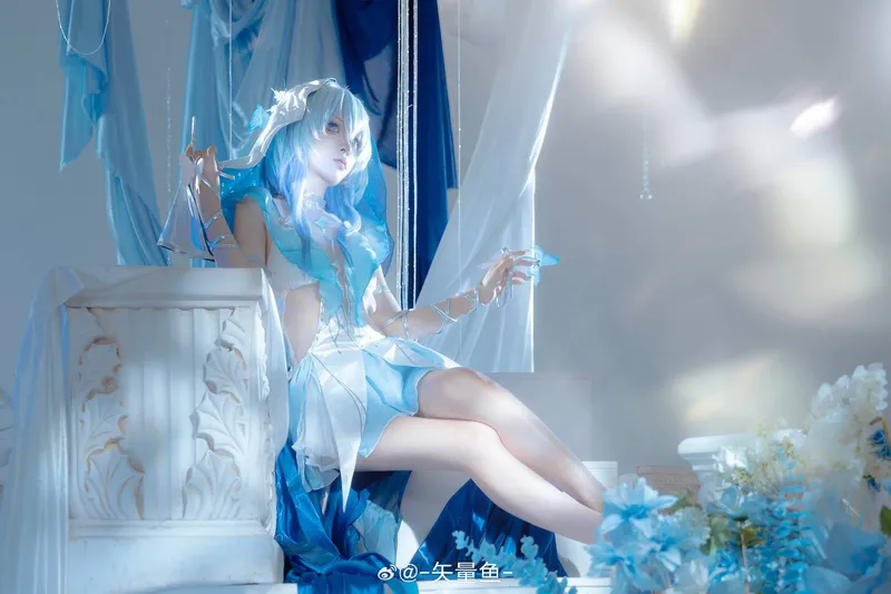 《鸣潮》守岸人COS展示