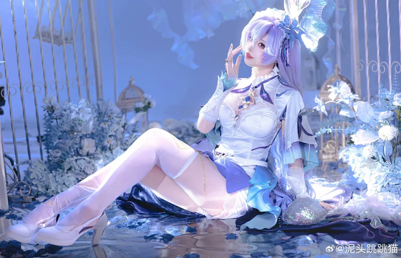 《鸣潮》坎特蕾拉Cosplay展示