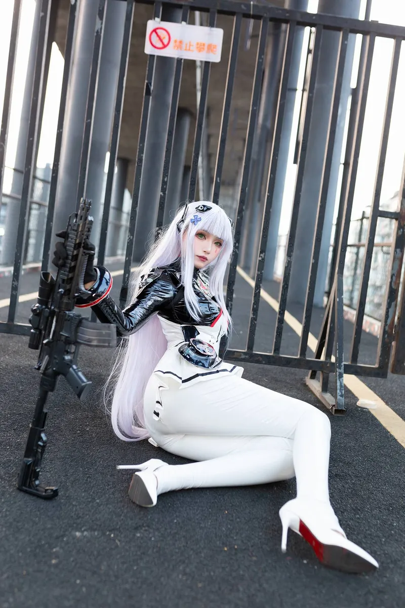 《少女前线》hk416Cosplay展示