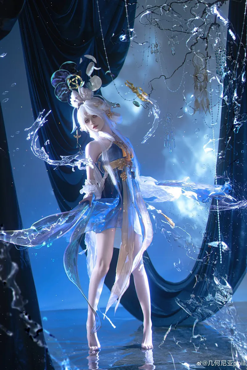 《王者荣耀》嫦娥cosplay展示