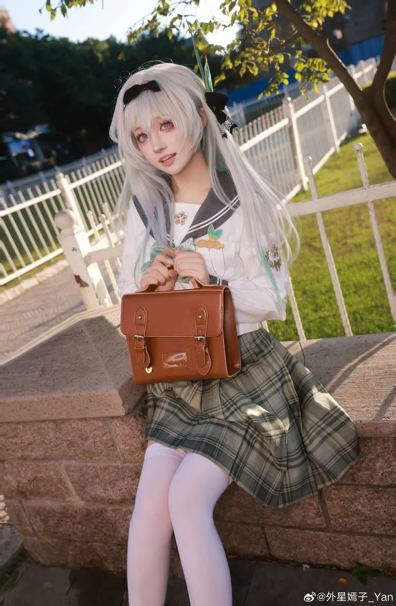 《崩坏星穹铁道》流萤cosplay