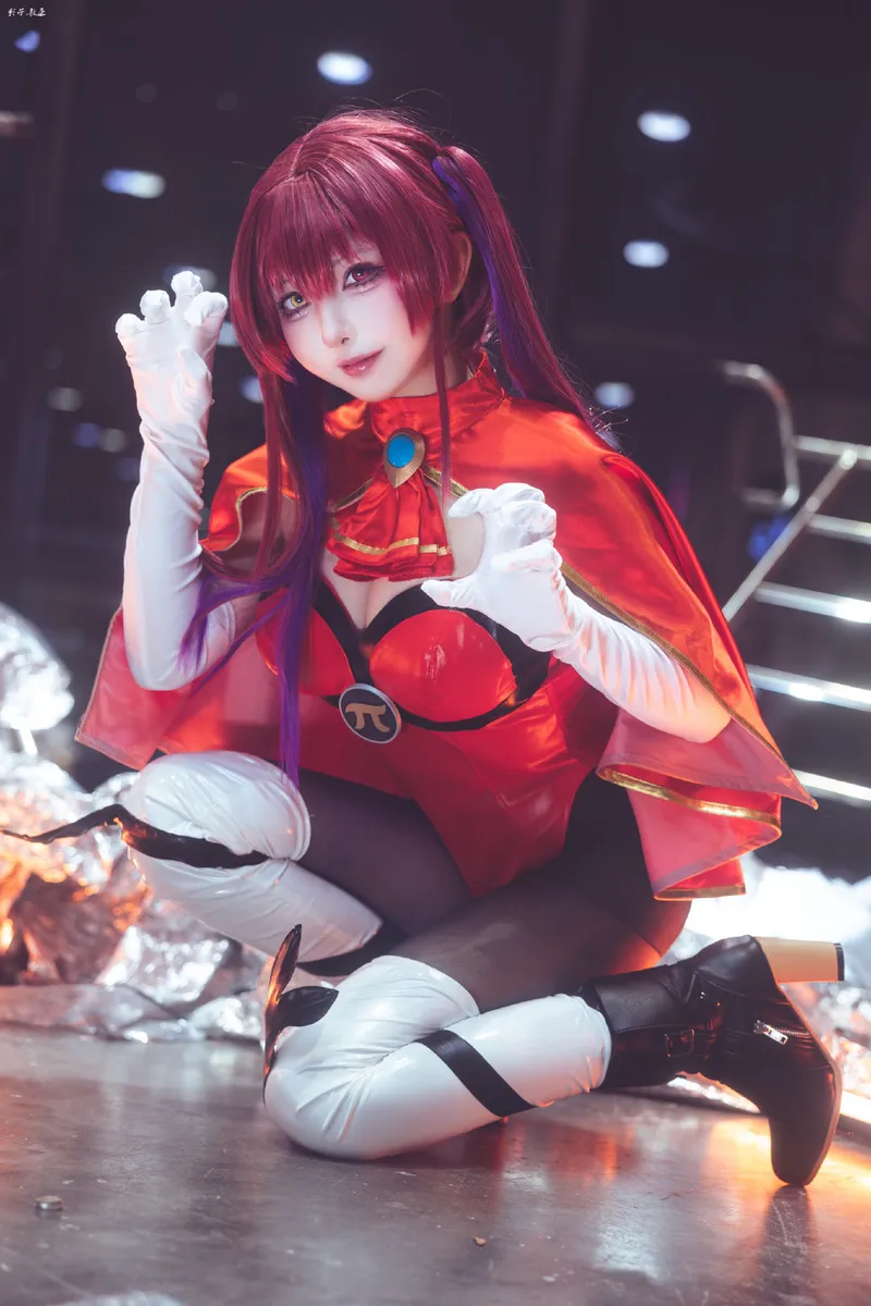 《hololive》宝钟玛琳cosplay展示