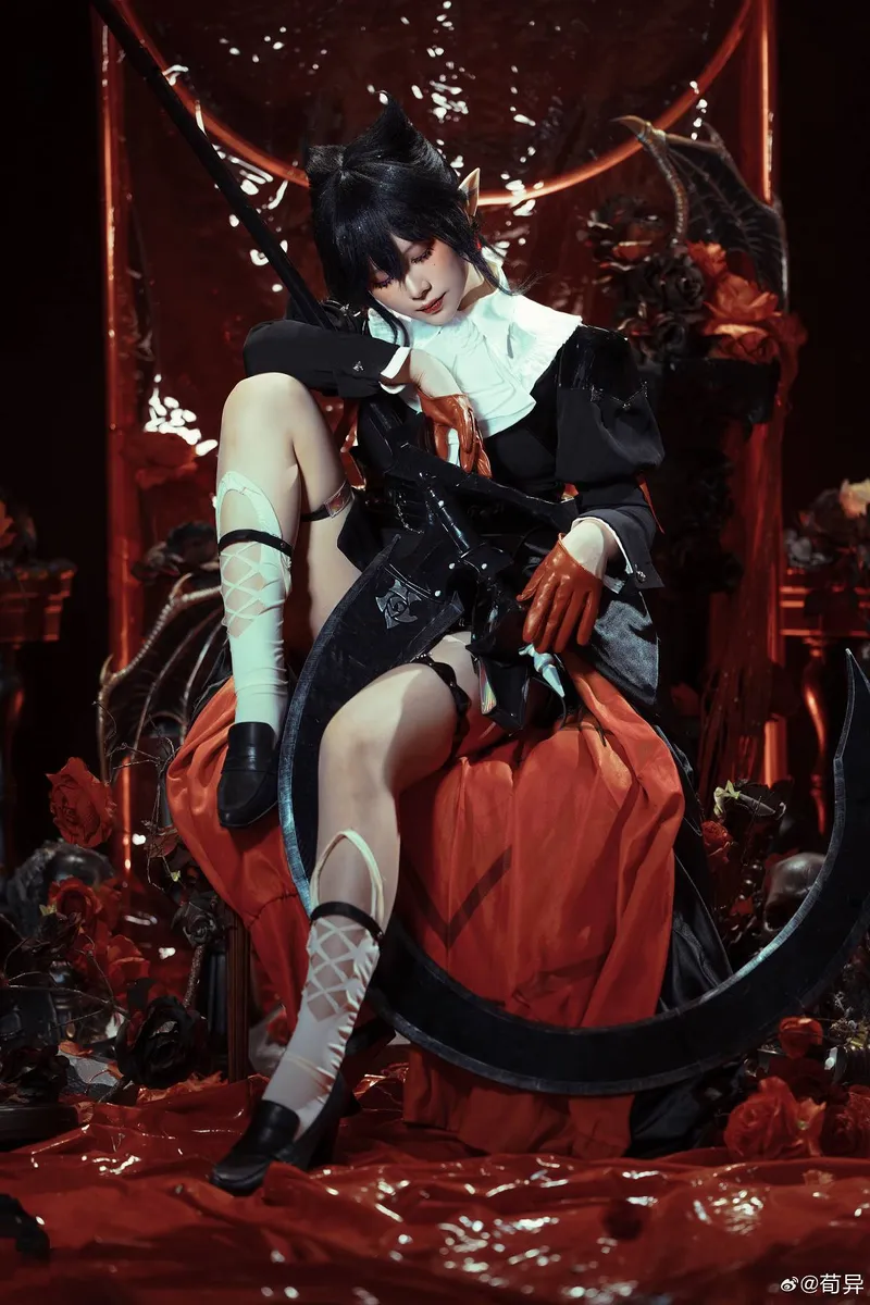 《明日方舟》隐得来希cosplay展示