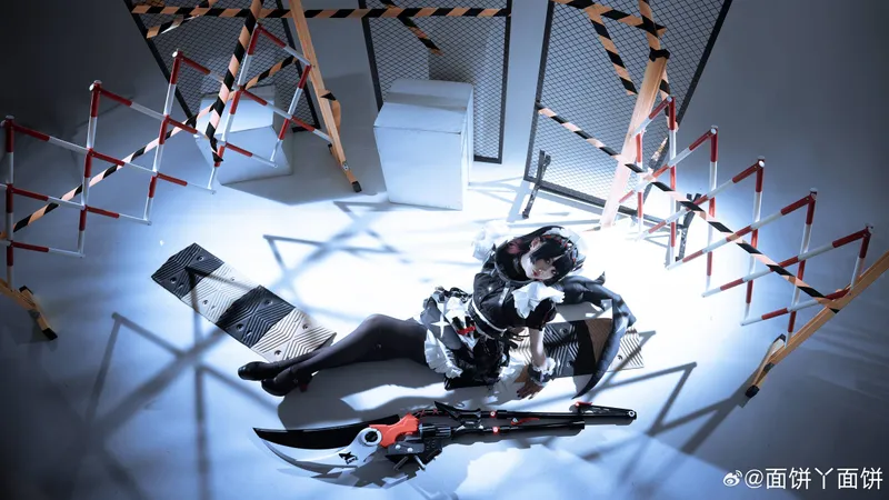 《绝区零》艾莲乔cosplay展示