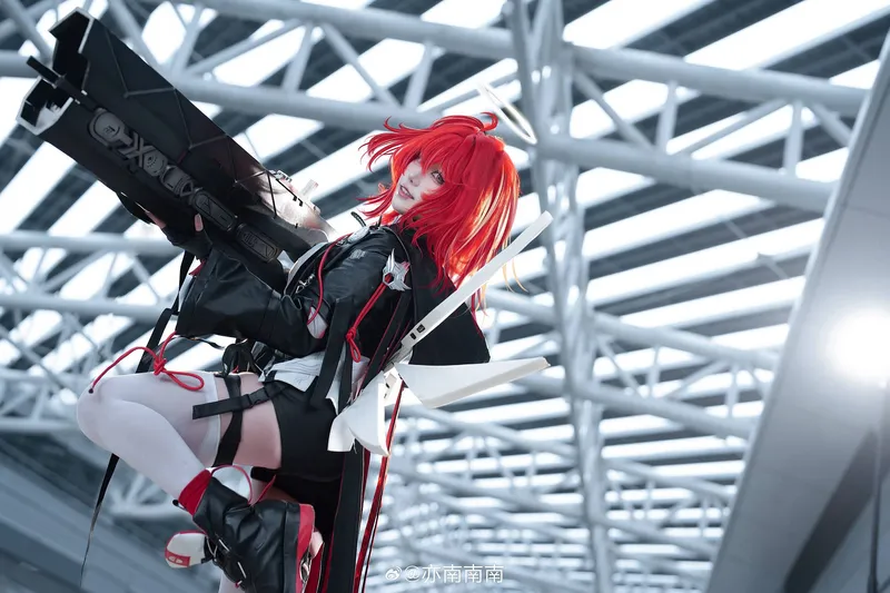 《明日方舟》新约能天使cosplay