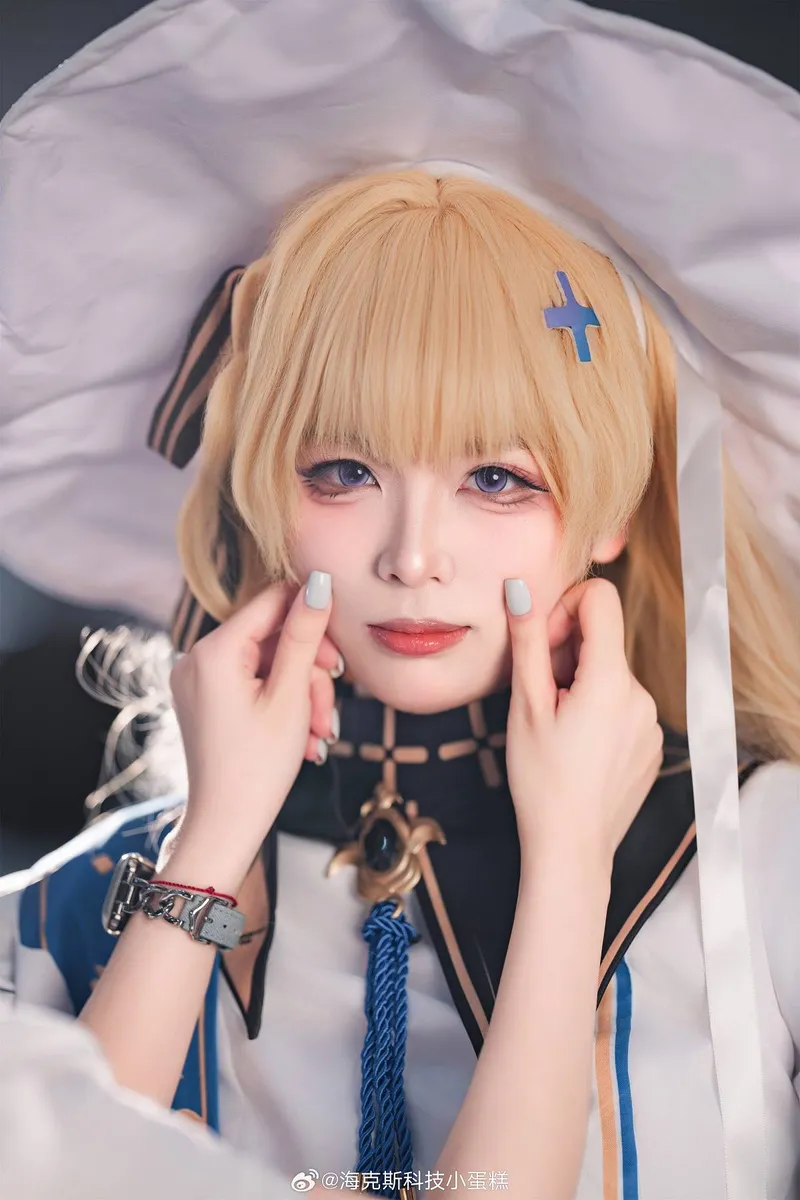 《鸣潮》菲比Cosplay展示-精美角色还原