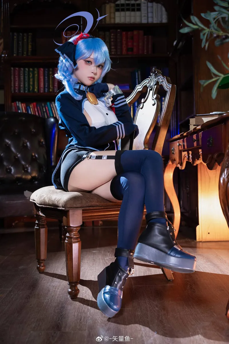 《蔚蓝档案》天雨亚子cosplay展示