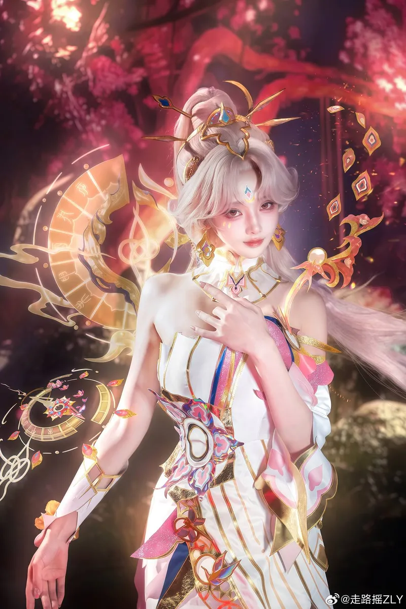 《王者荣耀》虞姬cosplay展示