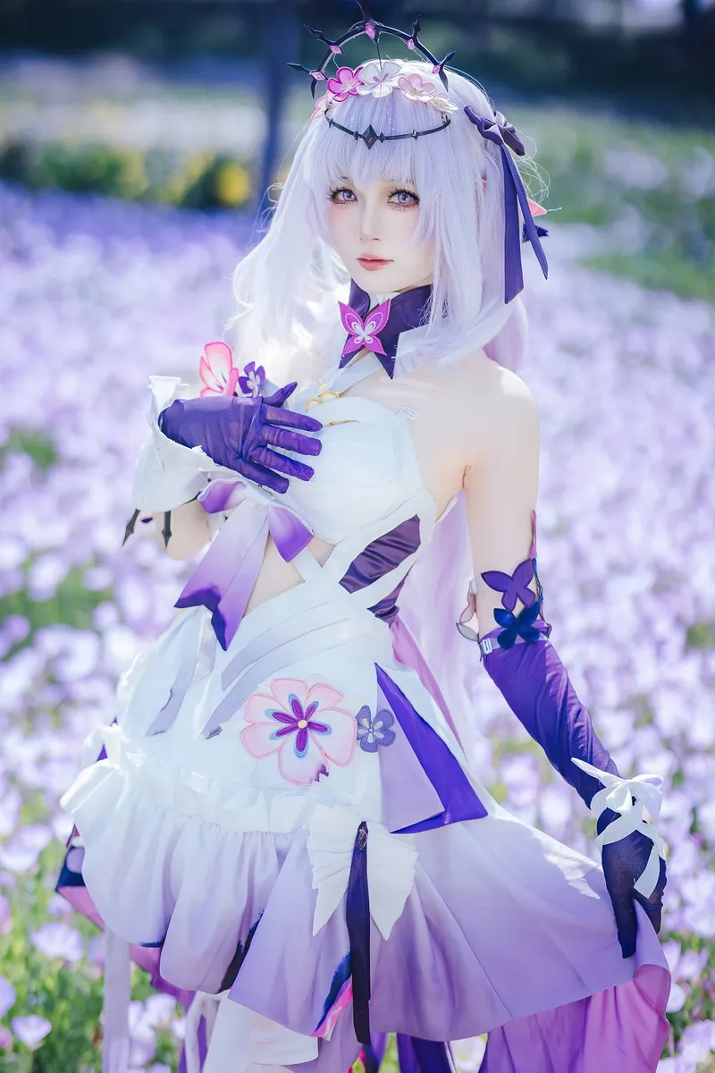 《崩坏：星穹铁道》遐蝶cosplay展示