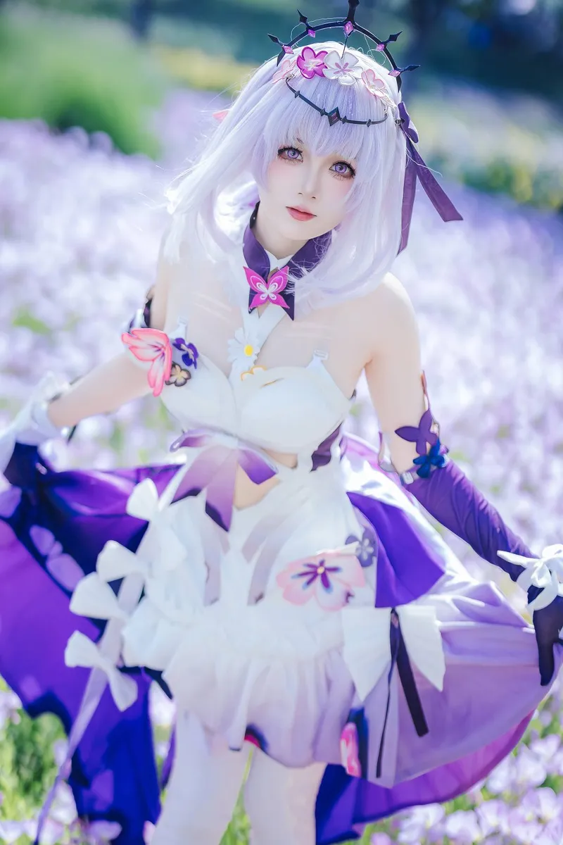 《崩坏：星穹铁道》遐蝶cosplay展示