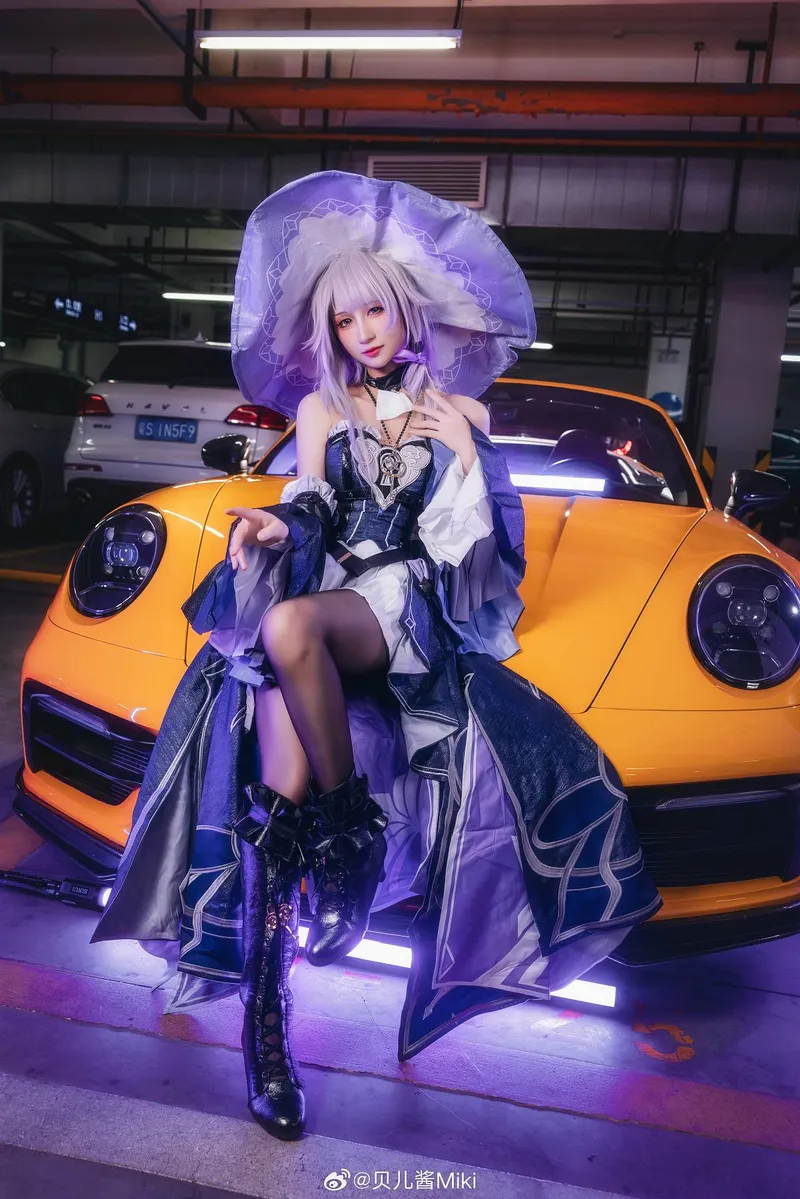 《崩坏星穹铁道》大黑塔cosplay展示