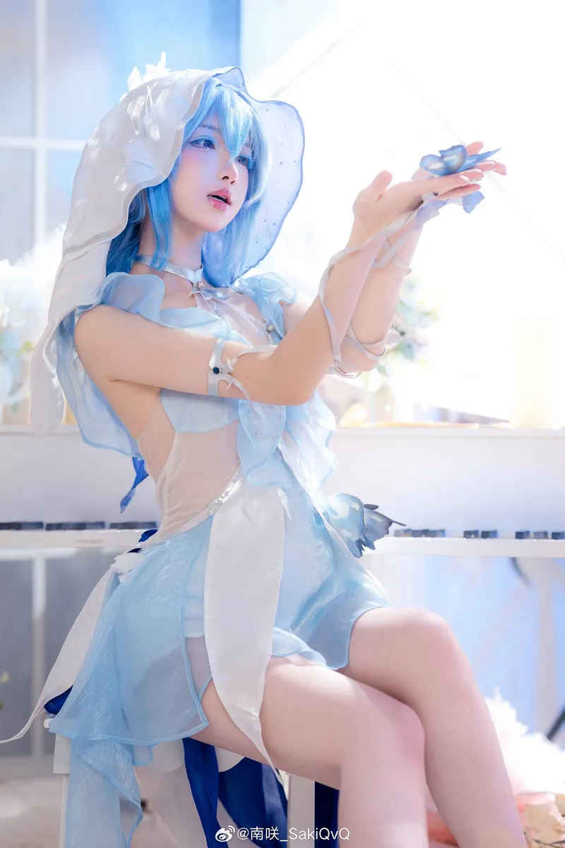 《鸣潮》守岸人cosplay展示