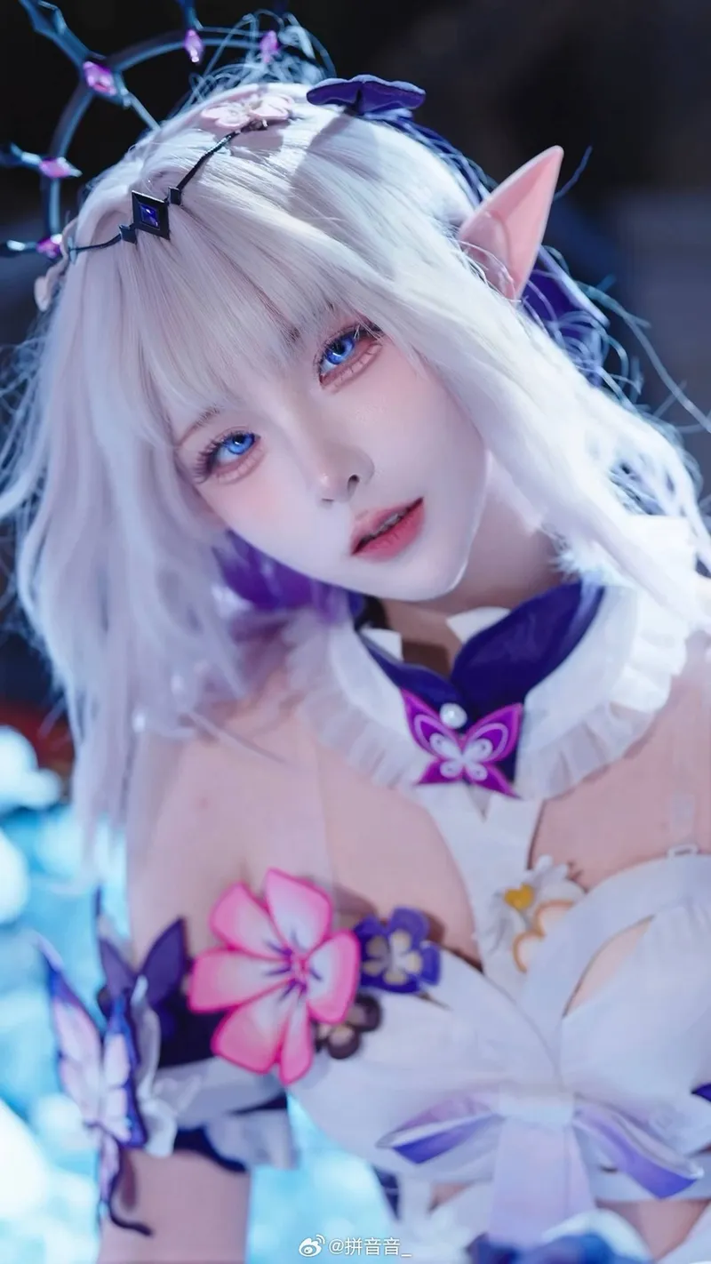 《崩坏星穹铁道》遐蝶cosplay展示