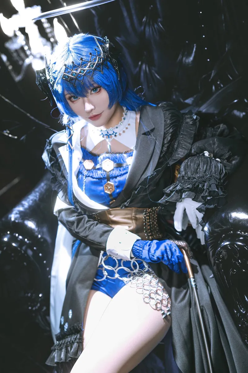 《明日方舟》莫斯提马cosplay展示