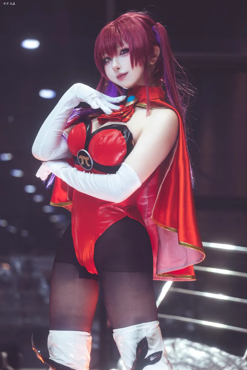 《hololive》宝钟玛琳cosplay展示