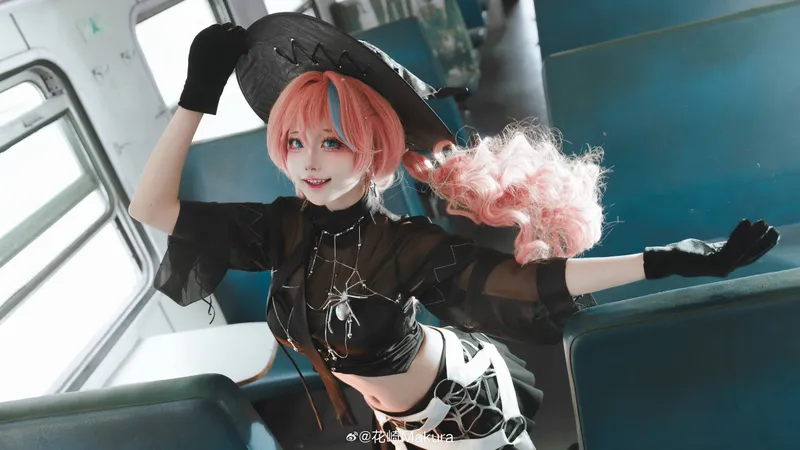 雷索纳斯马吉拉cosplay展示