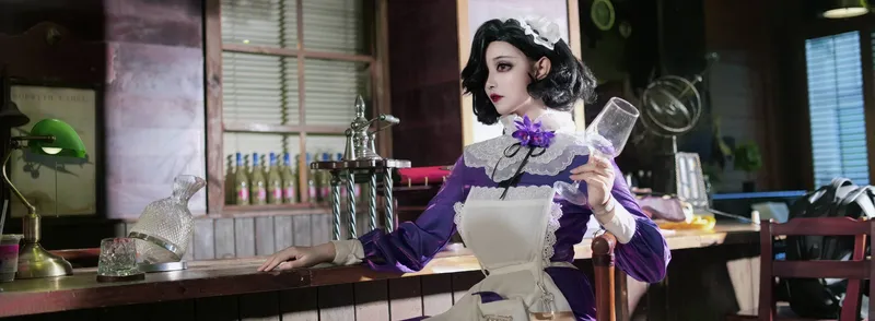 《重返未来1999》蓝手帕cosplay展示