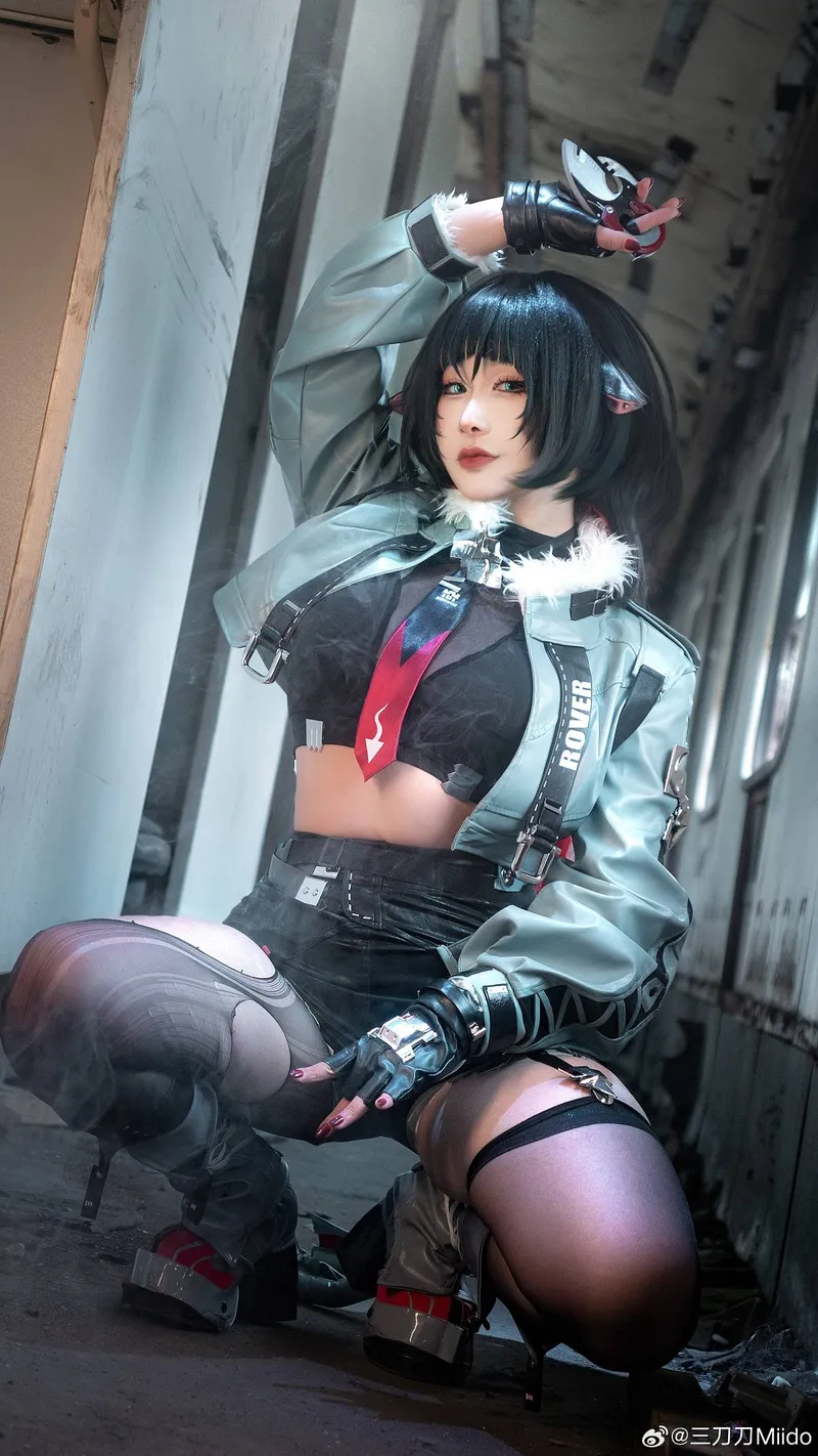 《绝区零》简杜cosplay展示-猫希人形象还原