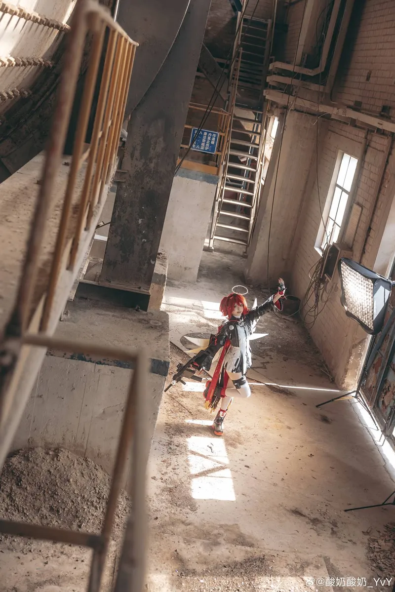 《明日方舟》新约能天使cosplay