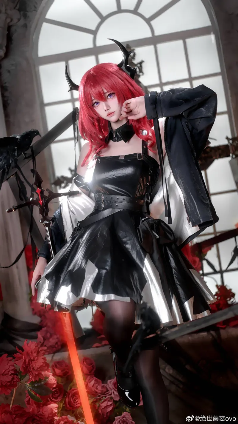 《明日方舟》史尔特尔cosplay展示