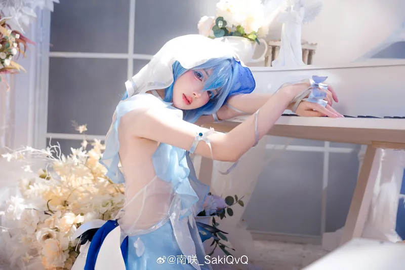 《鸣潮》守岸人cosplay展示