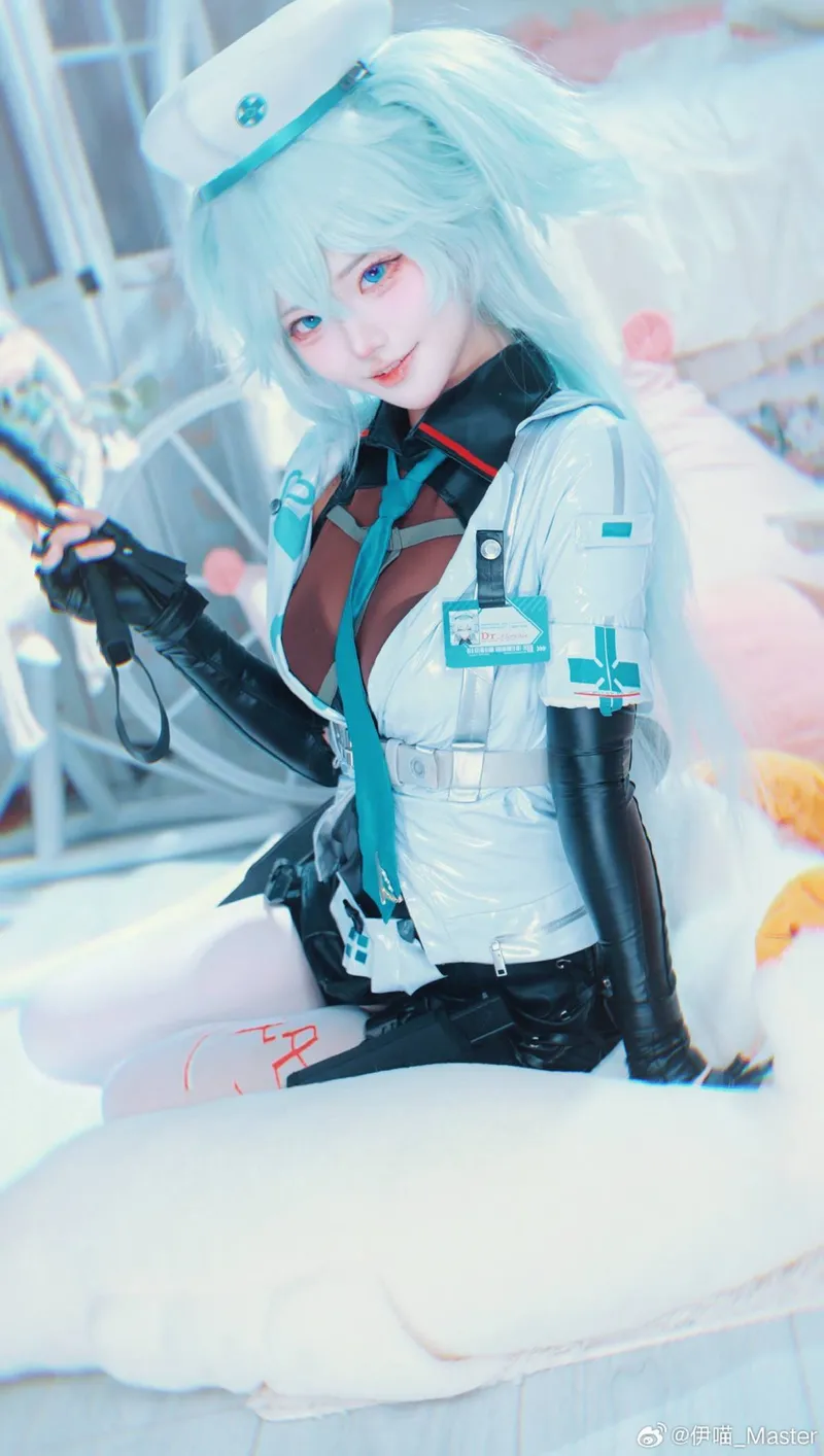 《少女前线》芙洛伦cosplay展示