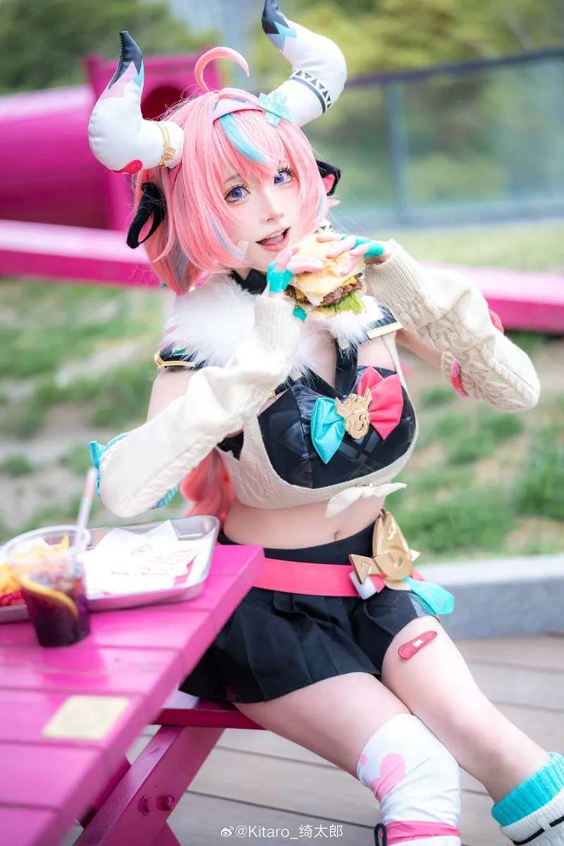 《原神》瓦雷莎cosplay展示