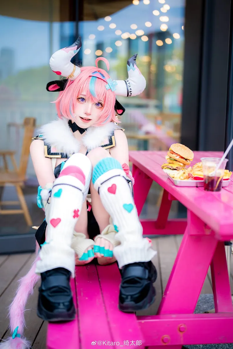 《原神》瓦雷莎cosplay展示