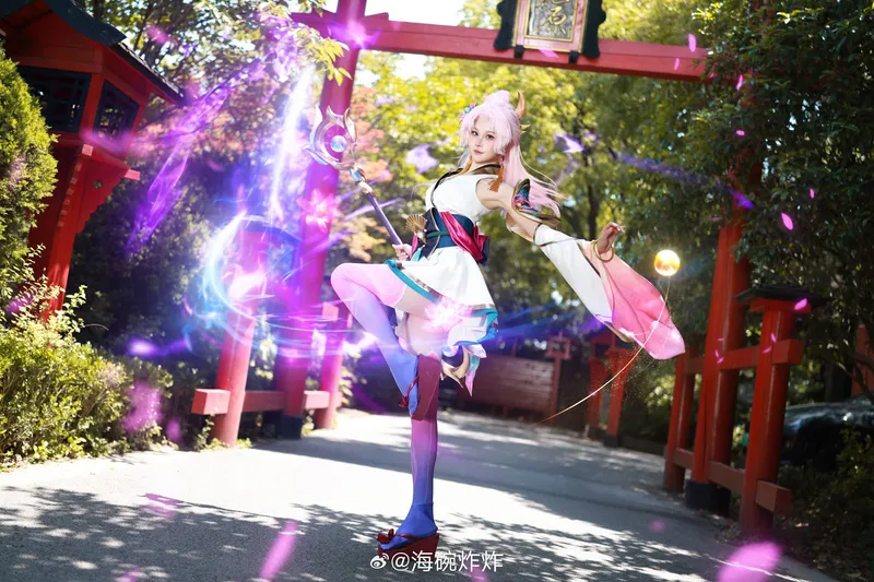 《英雄联盟》拉克丝cosplay展示