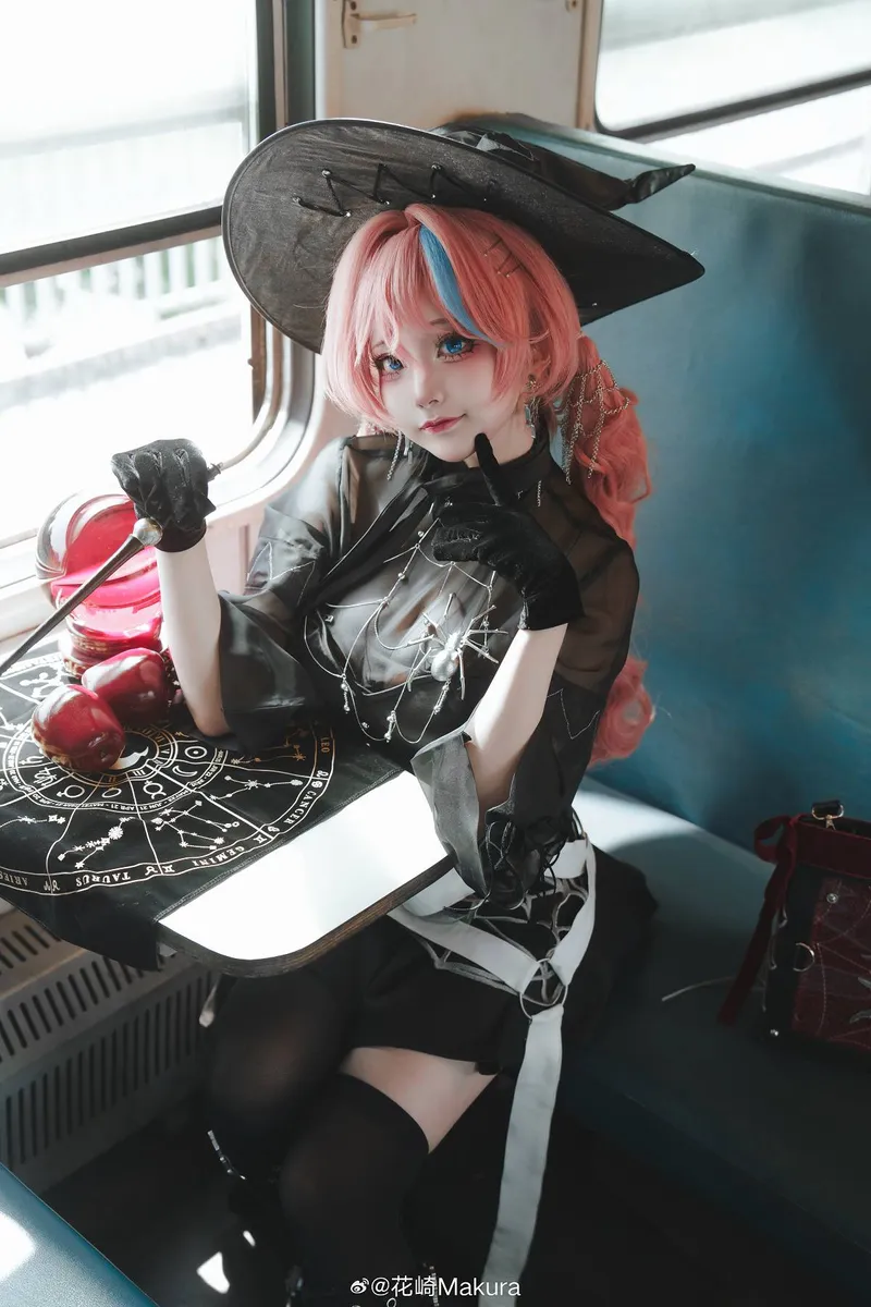 雷索纳斯马吉拉cosplay展示