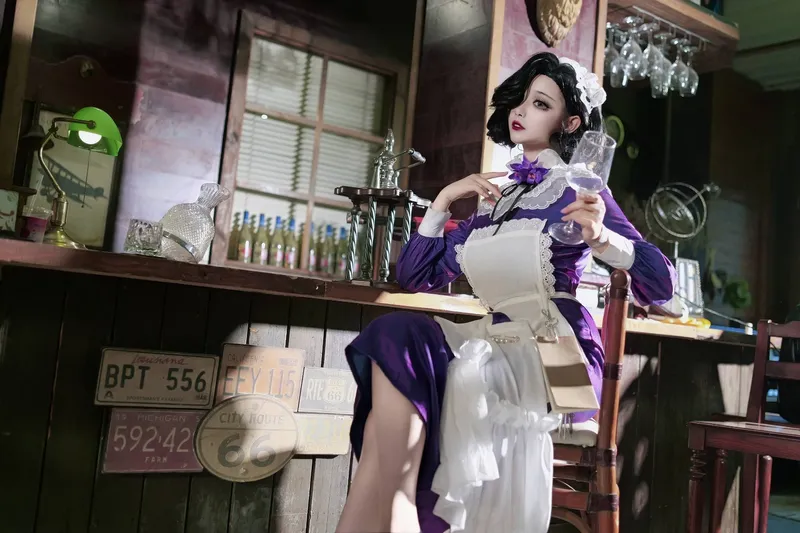 《重返未来1999》蓝手帕cosplay展示