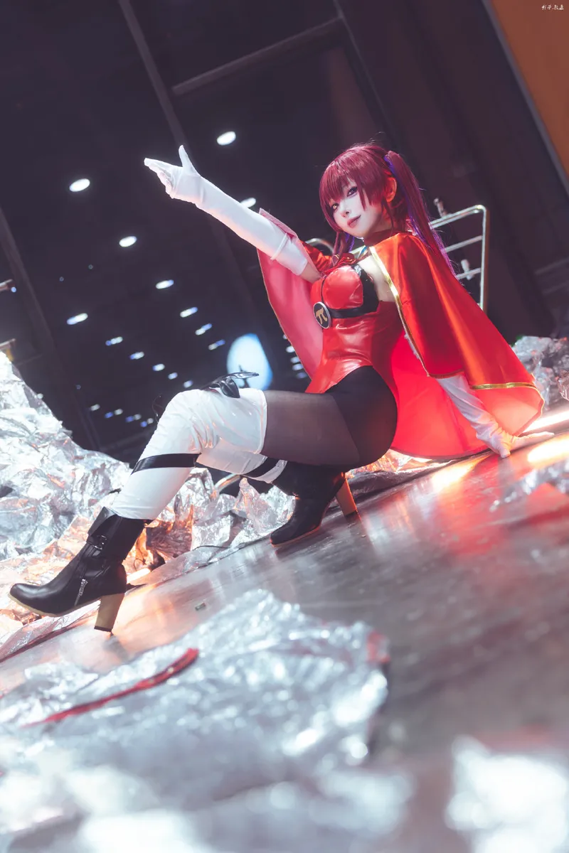 《hololive》宝钟玛琳cosplay展示