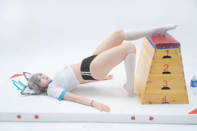 《蔚蓝档案》砂狼白子cosplay展示